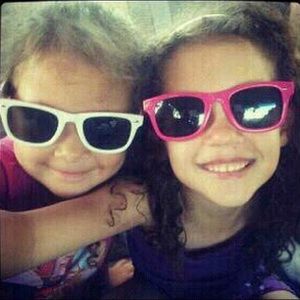 Meet your Posher, Keeley